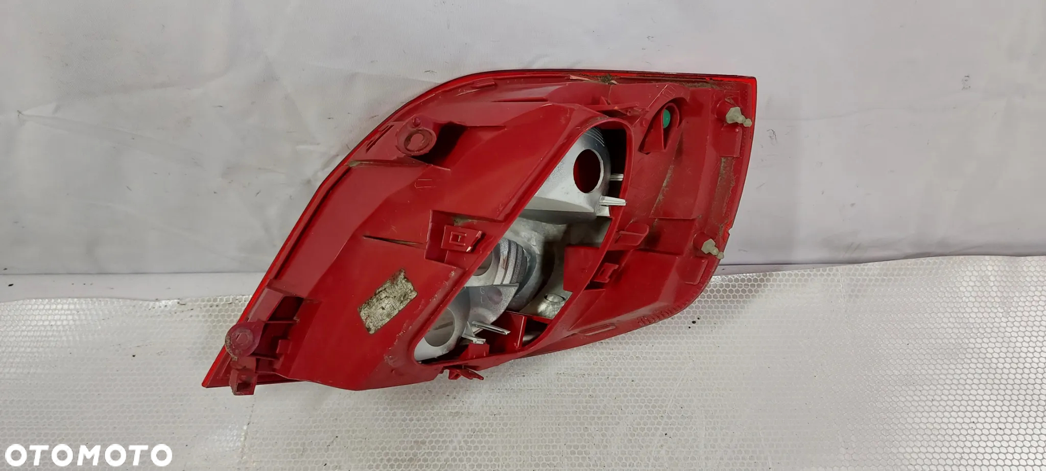 .  LAMPA TYL TYLNA LEWA RENAULT CLIO 3 LIFT HB - 3