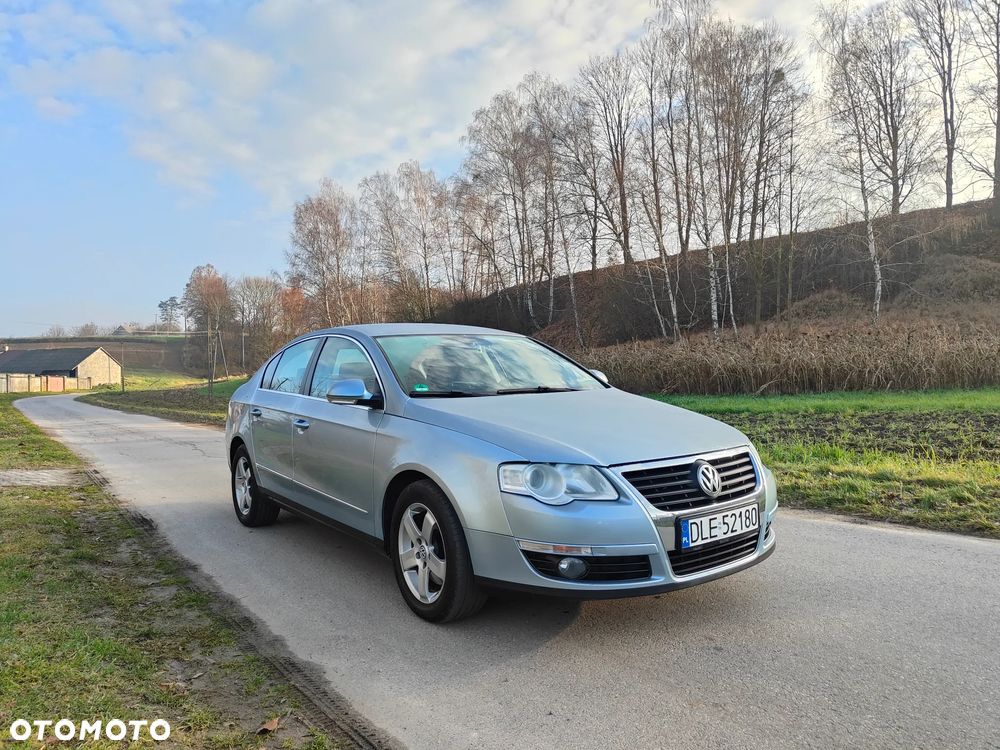 Volkswagen Passat 2.0 FSI Comfortline - 1