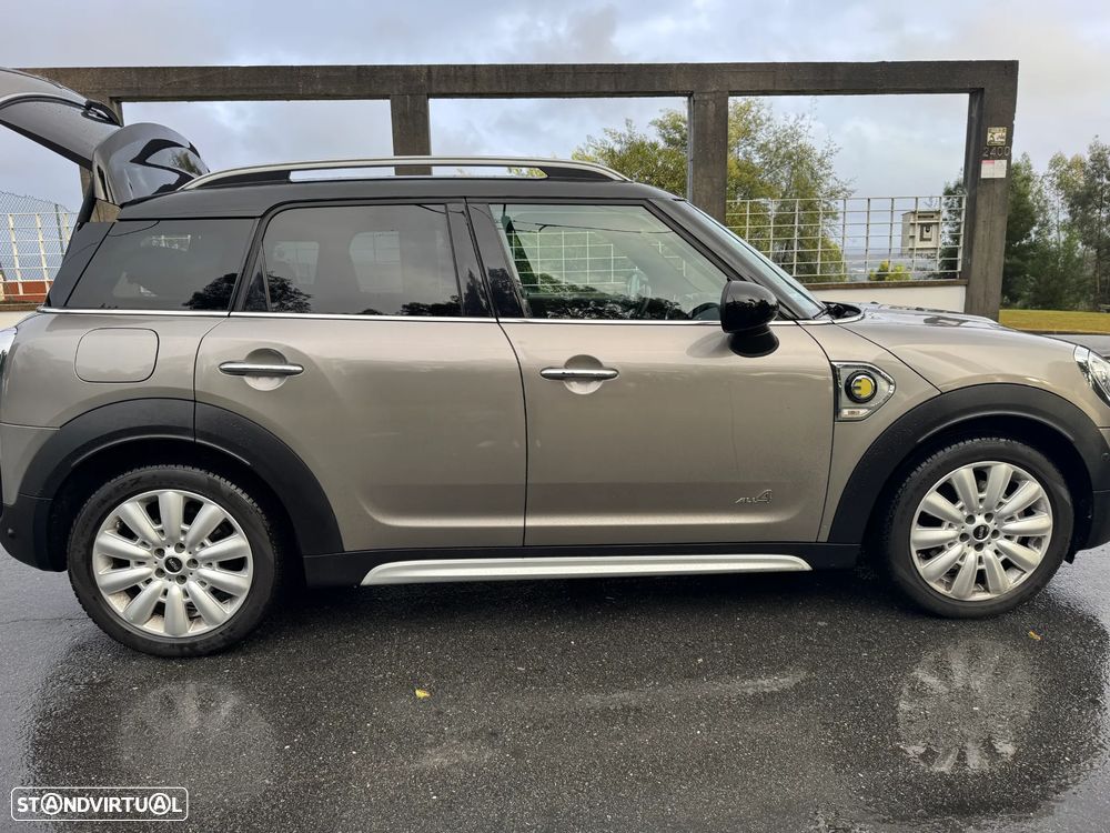 MINI Countryman Cooper SE ALL4 Auto - 4