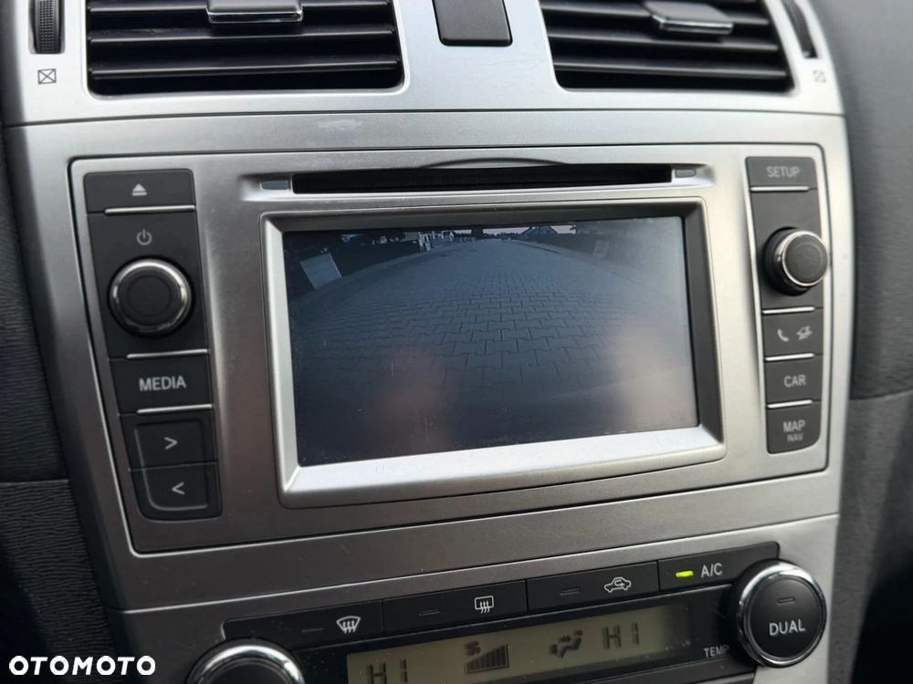 Toyota Avensis 1.8 Premium EU5 - 14