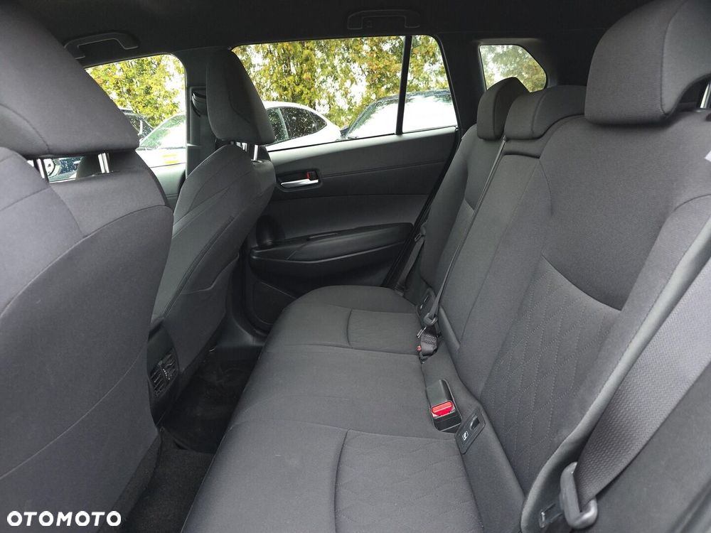Toyota Corolla Cross - 12
