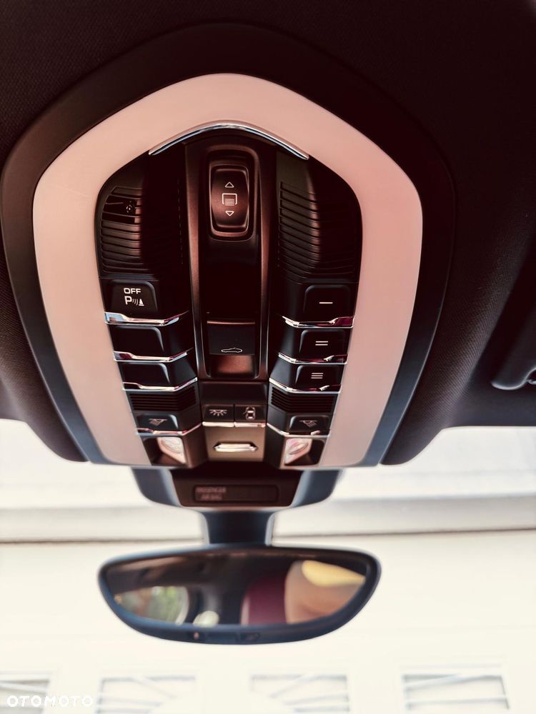 Porsche Macan - 9