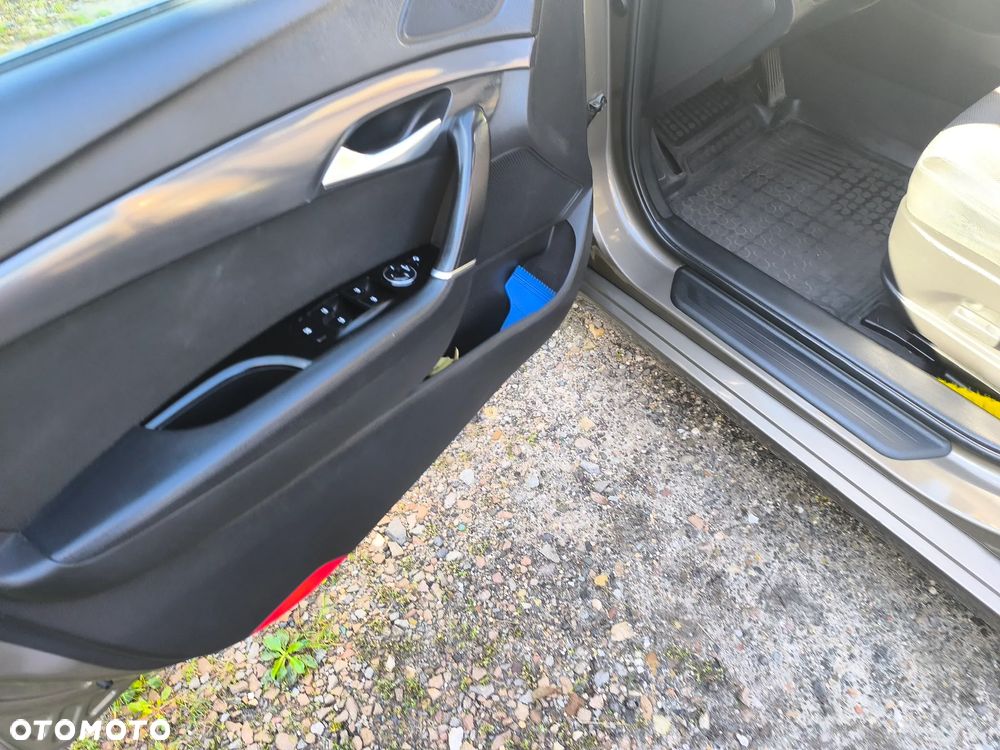 Hyundai i40 i40cw 1.7 CRDi Automatik Fifa World Cup Edition - 11