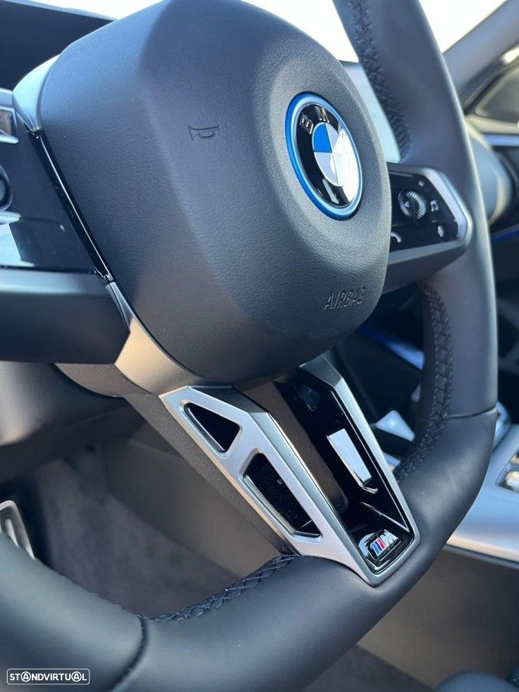 BMW X3 30 e xDrive Pack M Desportivo - 21