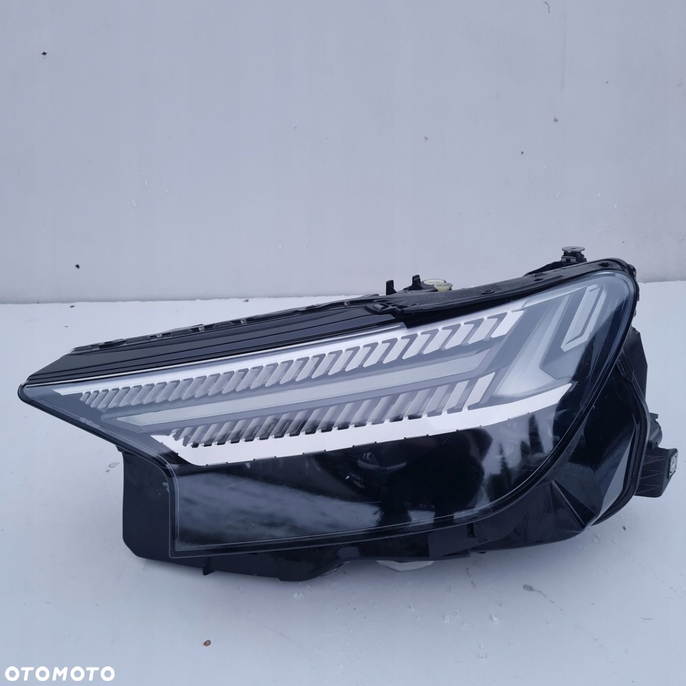 LAMPA LEWA PRZEDNIA PRZÓD AUDI Q4 E-TRON FULL LED MATRIX 89A 89A941035 - 1