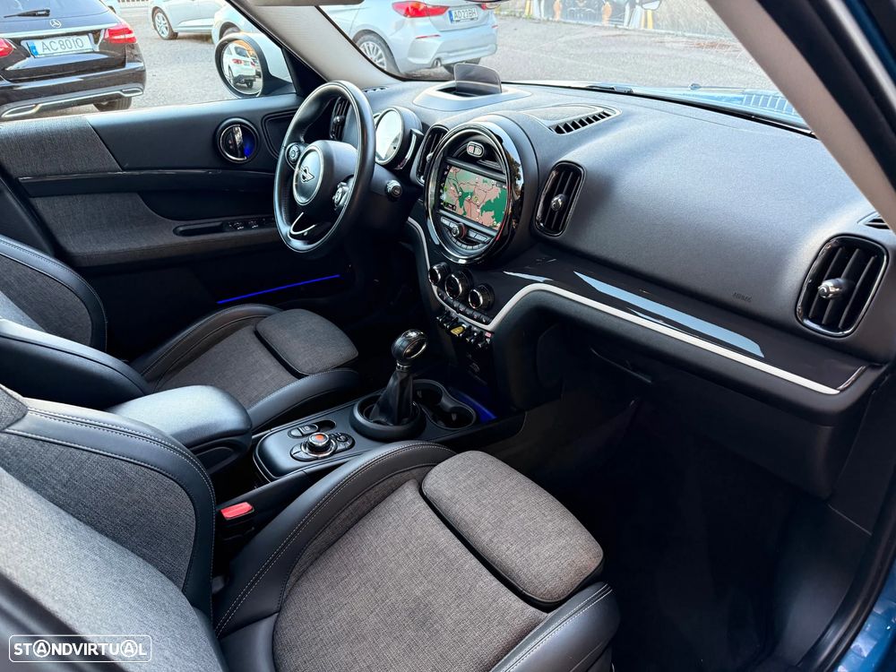 MINI Countryman Cooper SE ALL4 Auto - 12