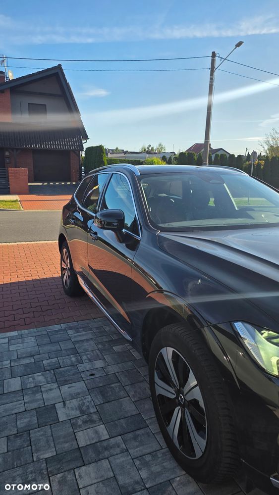 Volvo Xc60 2023 photo 2