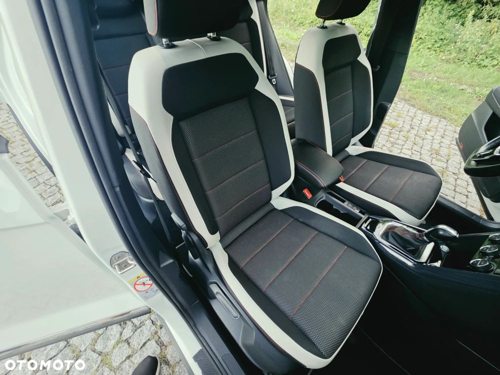 Volkswagen T-Roc 1.5 TSI ACT OPF DSG IQ.DRIVE - 36