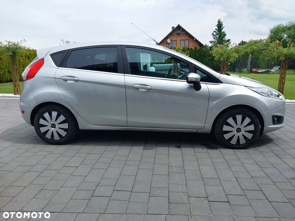 Ford Fiesta 1.0 EcoBoost STart-Stop Titanium - 4