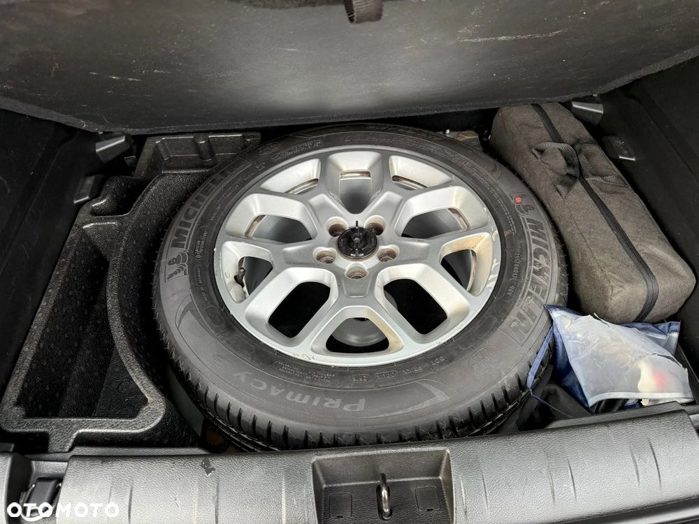Jeep Renegade 1.4 MultiAir Limited - 39