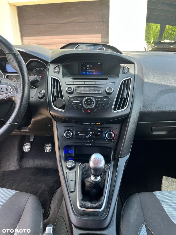 Ford Focus 2.0 EcoBoost ST - 18
