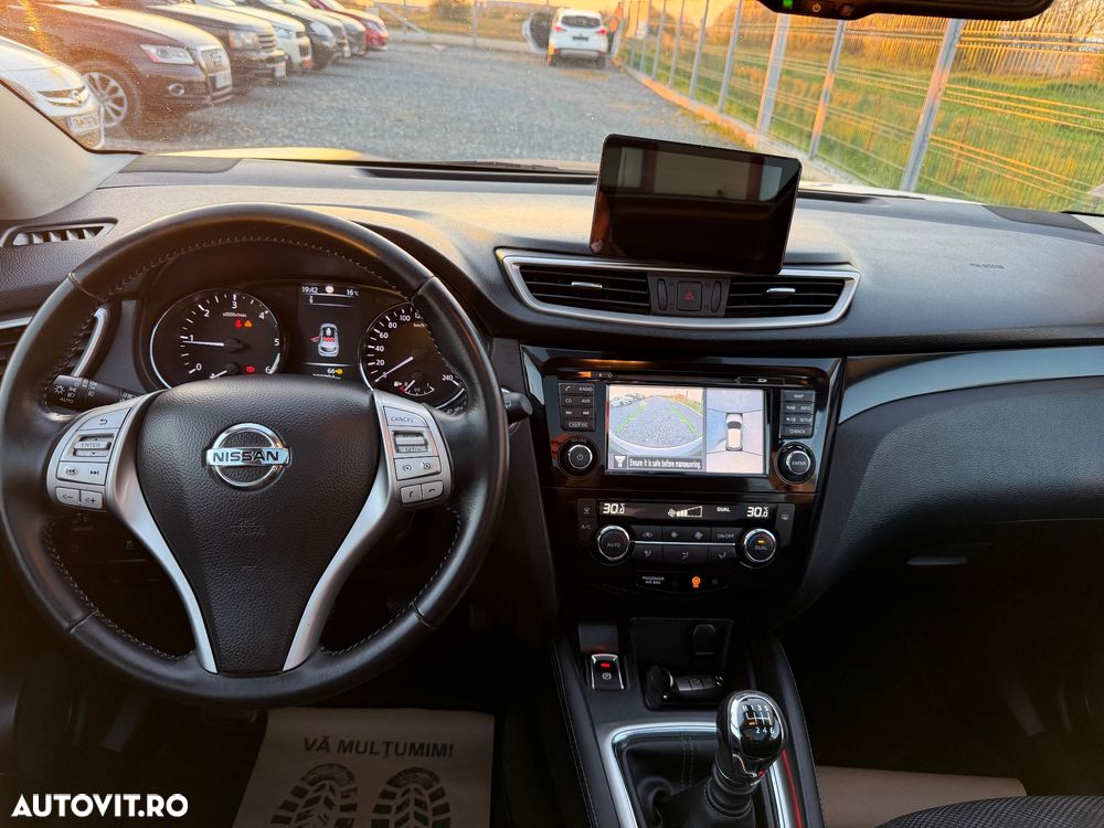 Nissan Qashqai 1.5 DCI TEKNA - 6