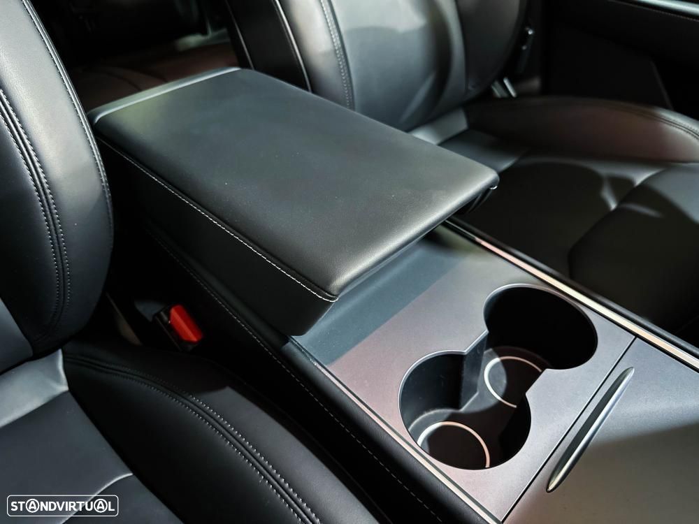 Tesla Model Y Standard - 37
