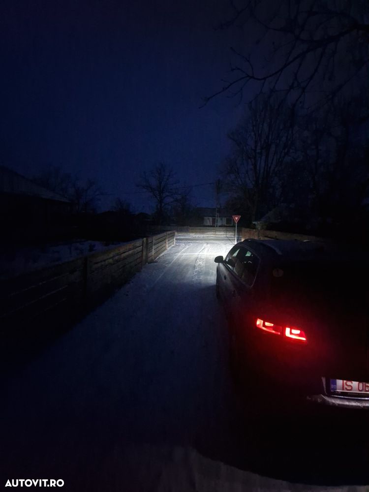 Volkswagen Tiguan 2.0 TDI SCR 4MOTION BlueMotion Technology DSG Lounge Sport & Style - 28