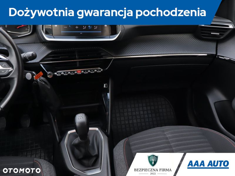 Peugeot 208 - 9