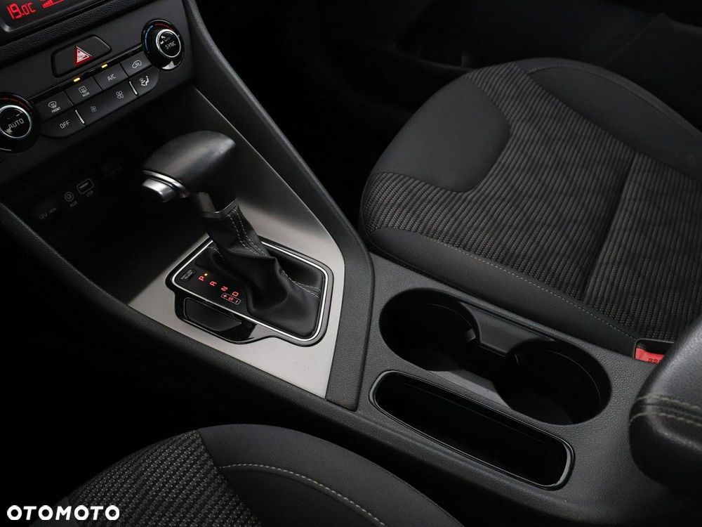 Kia Niro 1.6 GDI 2WD Edition 7 - 27