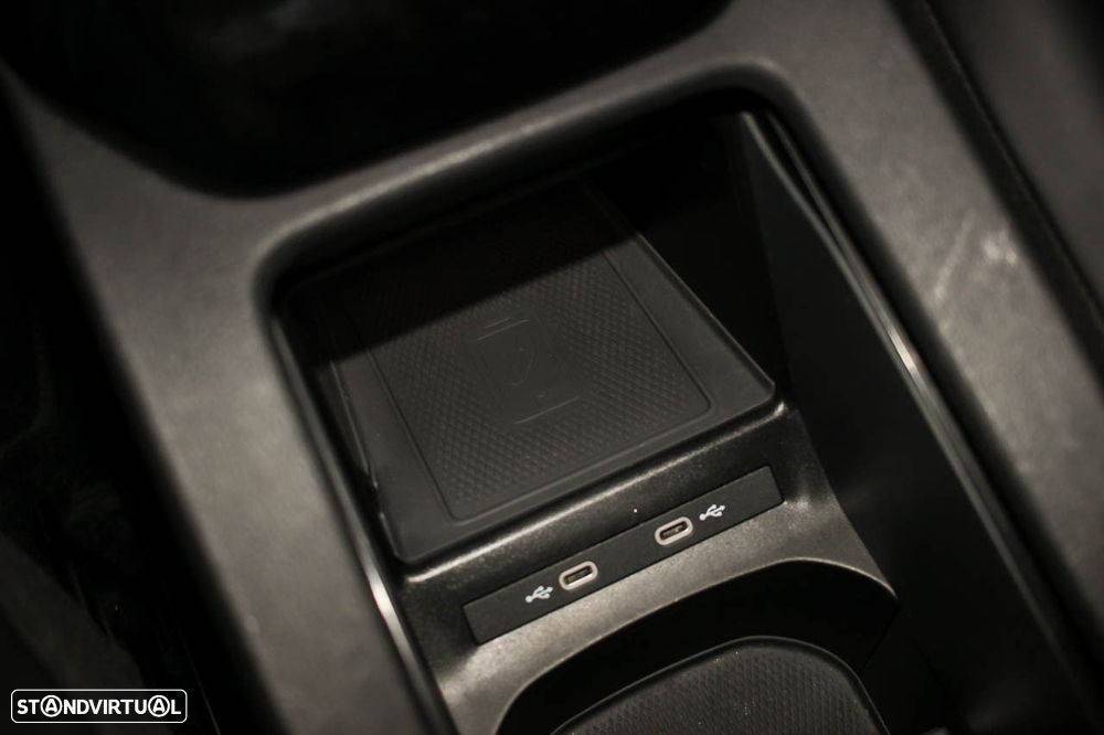 VW ID.4 4Motion GTX - 16