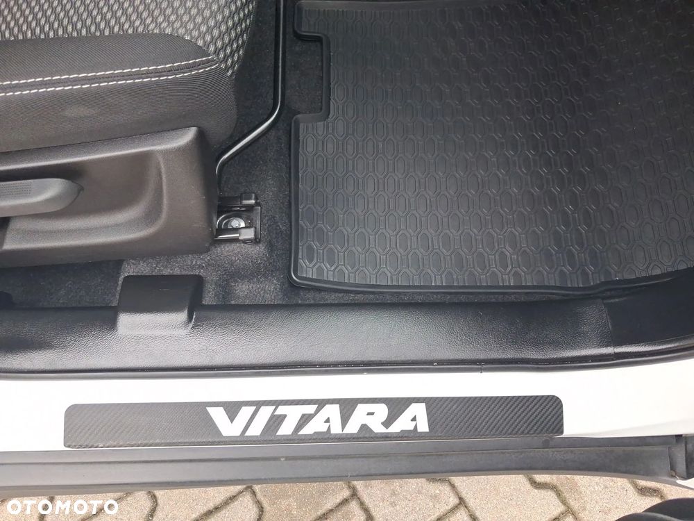 Suzuki Vitara 1.6 Premium 2WD - 35