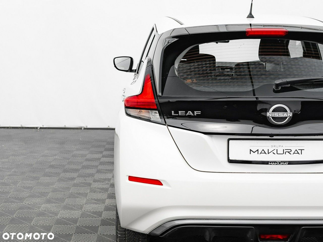 Nissan Leaf - 12