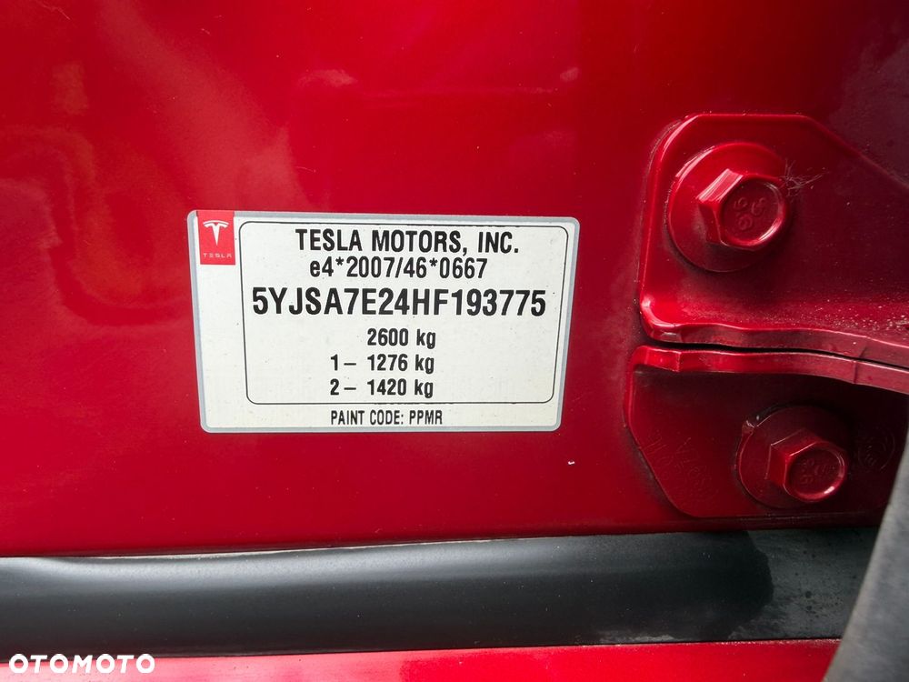 Tesla Model S - 37