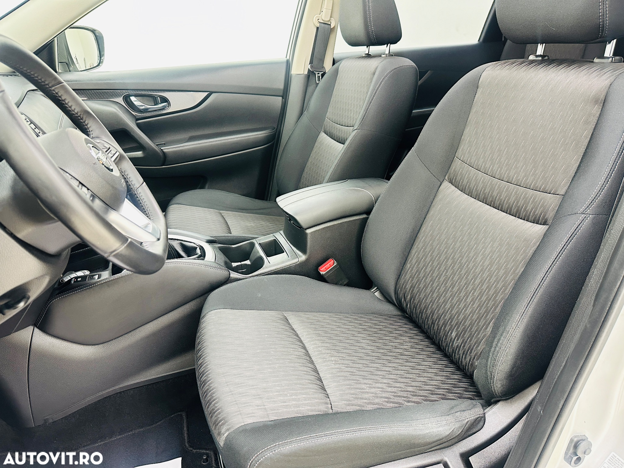 Nissan X-Trail - 14