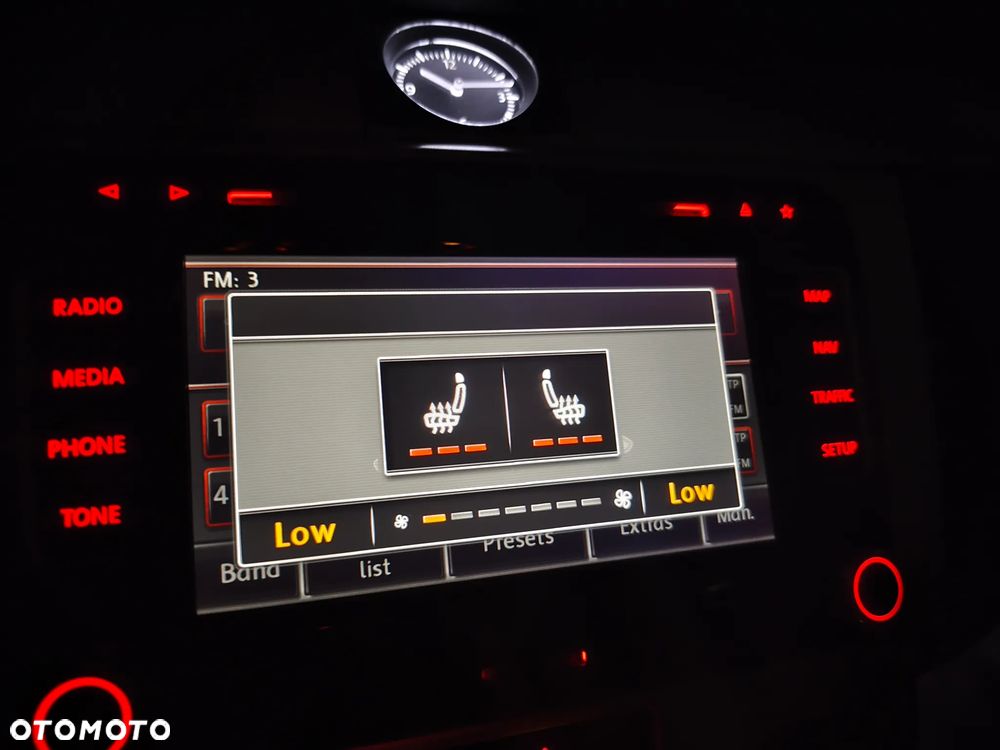 Volkswagen Passat 2.0 TDI DPF DSG 4Motion Highline - 32