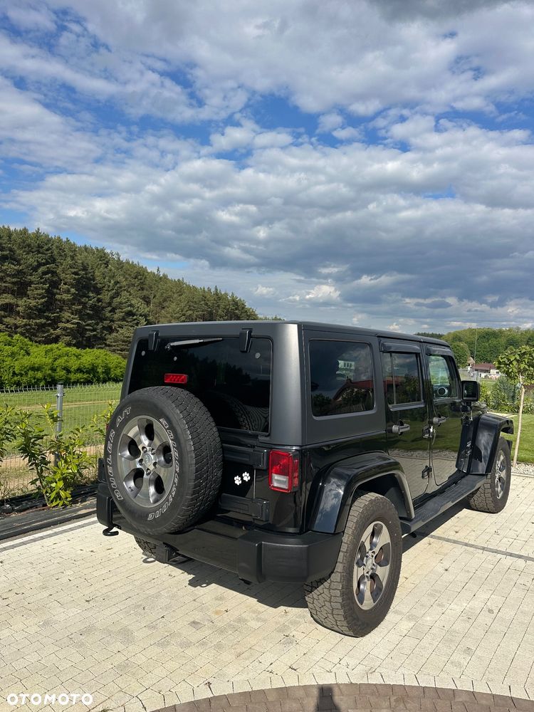 Jeep Wrangler 3.6 Unlim Sahara - 14