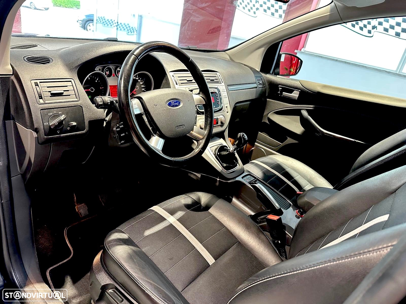 Ford Kuga 2.0 TDCi Titanium - 7