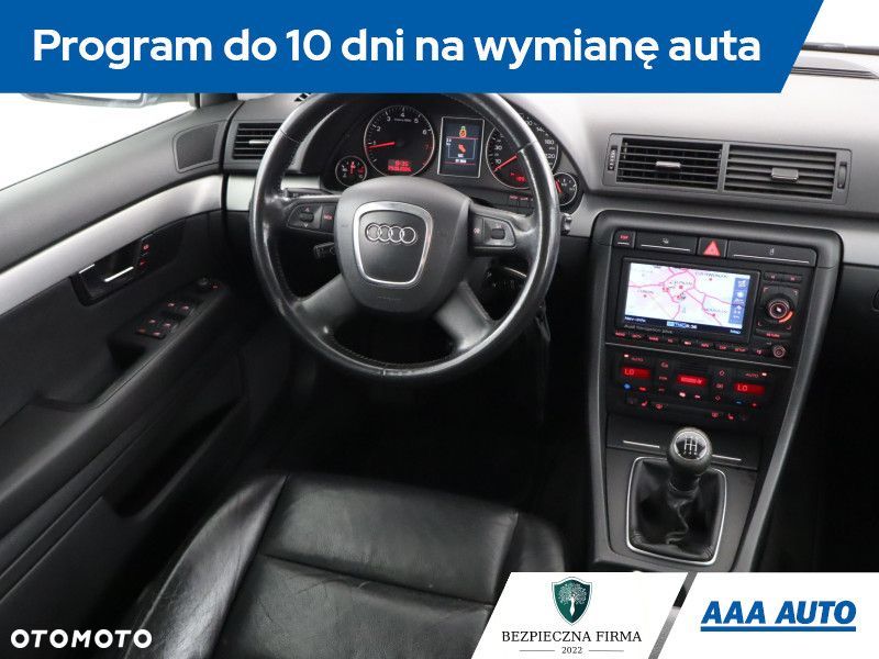 Audi A4 Avant - 9