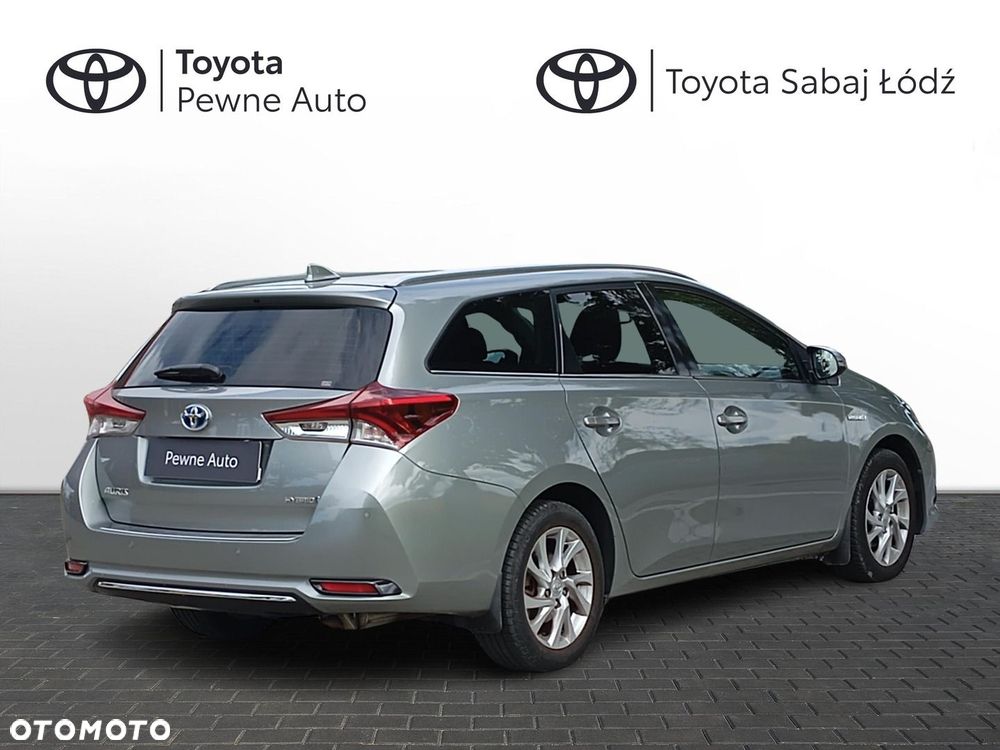 Toyota Auris Hybrid 135 Premium - 5