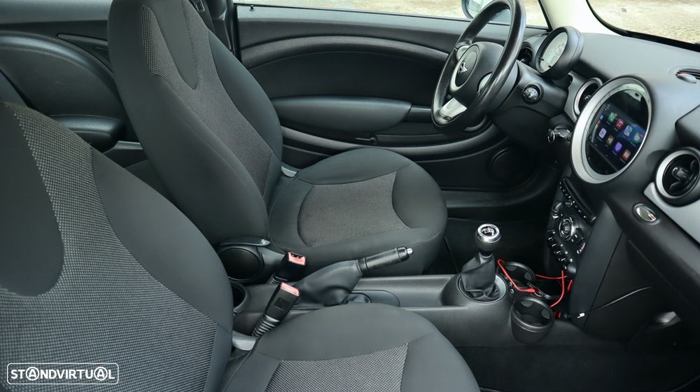 MINI 3 Portas Cooper D - 36