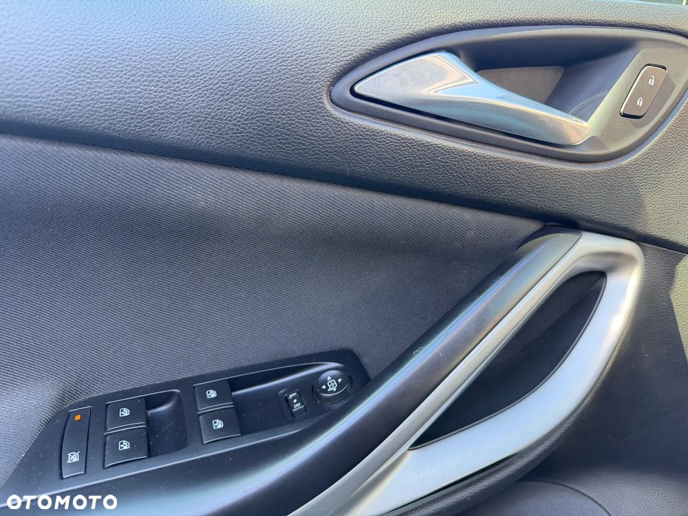 Opel Astra 1.2 T Elegance S&S - 29