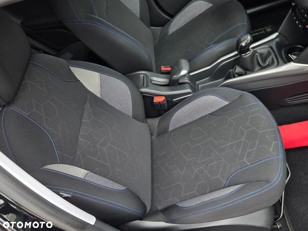 Peugeot 2008 1.2 Pure Tech Active S&S - 11