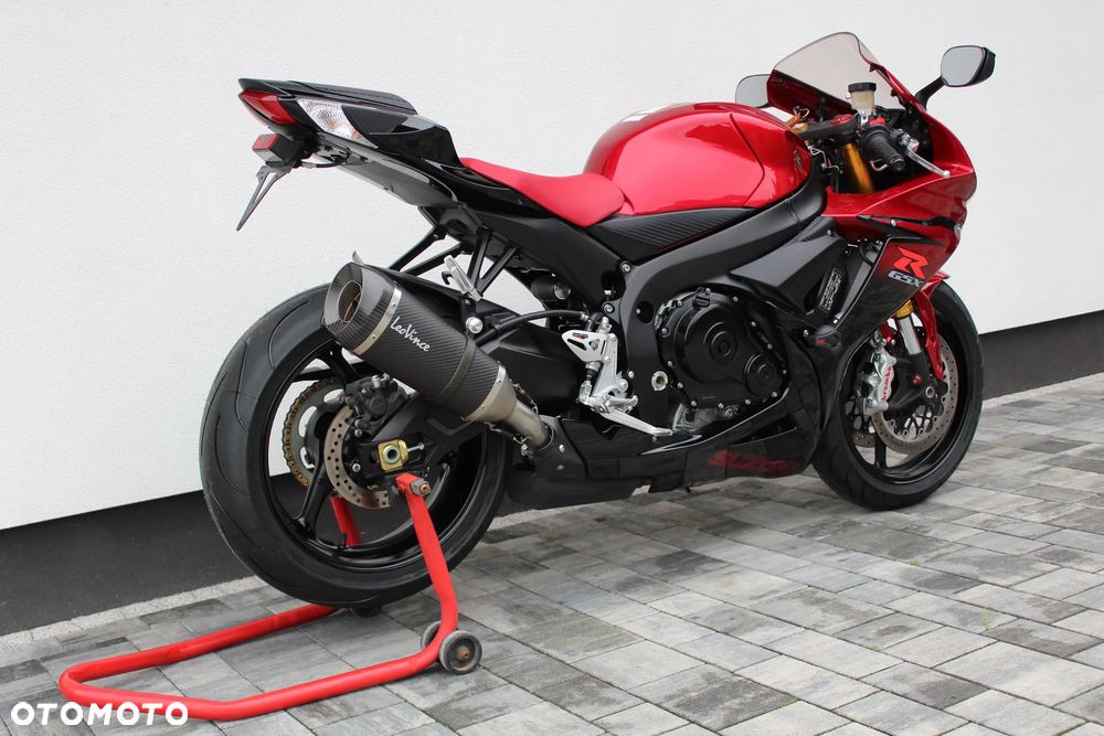 Suzuki GSX-R - 6