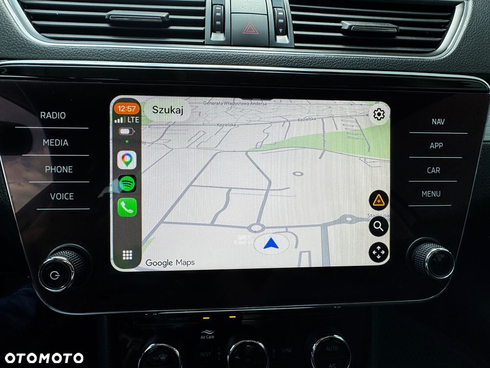 Skoda Superb 2.0 TDI SCR Ambition - 20