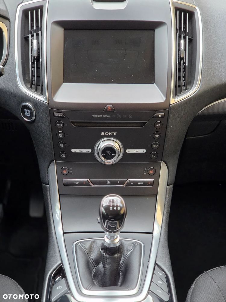 Ford Galaxy 1.5 EcoBoost Titanium - 23