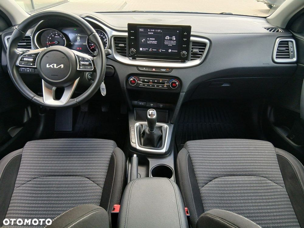 Kia XCeed 1.5 T-GDI M - 24