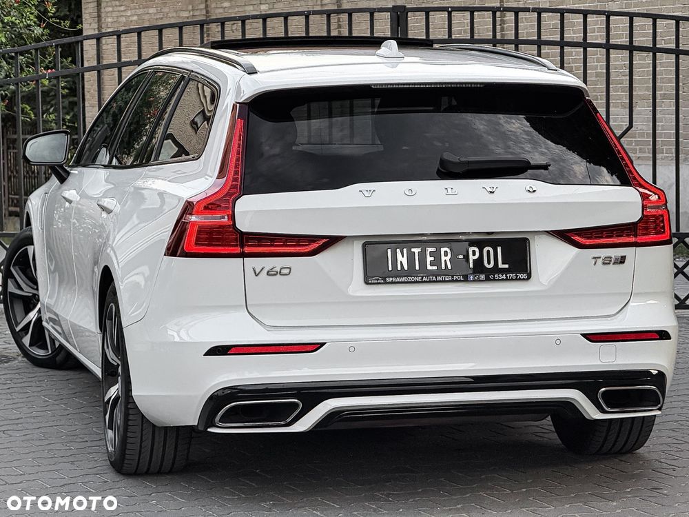 Volvo V60 T8 AWD Plug-In Hybrid R-Design - 15