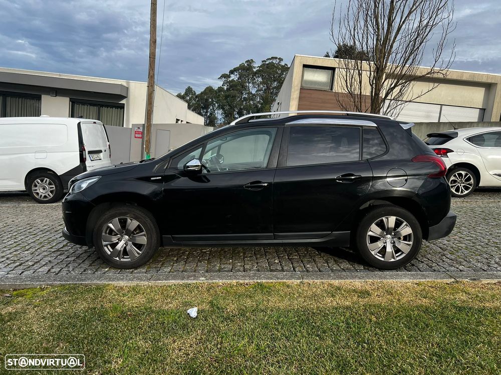 Peugeot 2008 1.2 PureTech Allure - 11