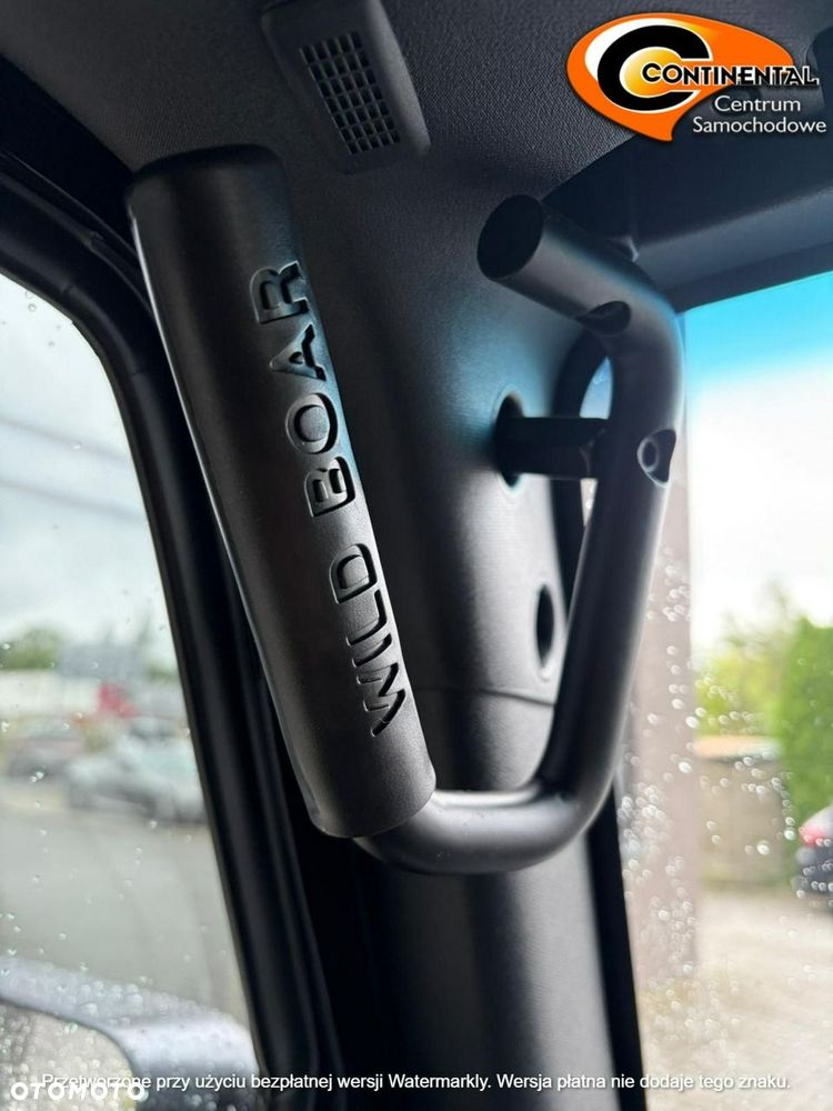 Jeep Wrangler - 11