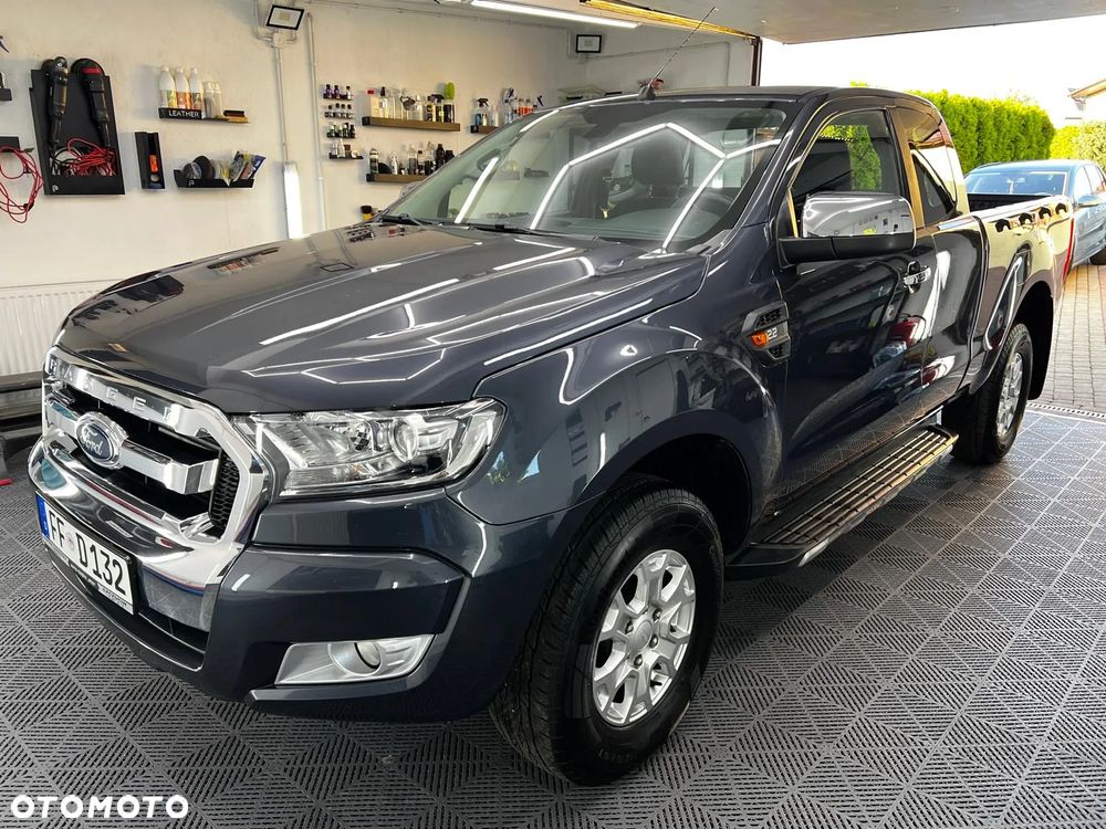Ford Ranger XLT - 29