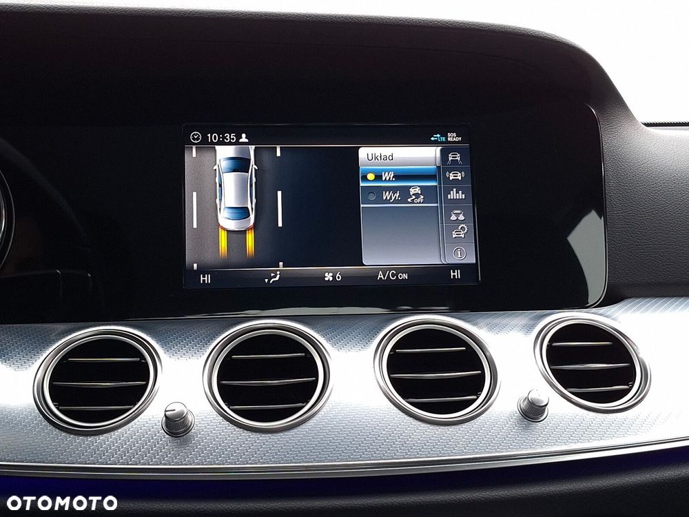 Mercedes-Benz Klasa E - 32