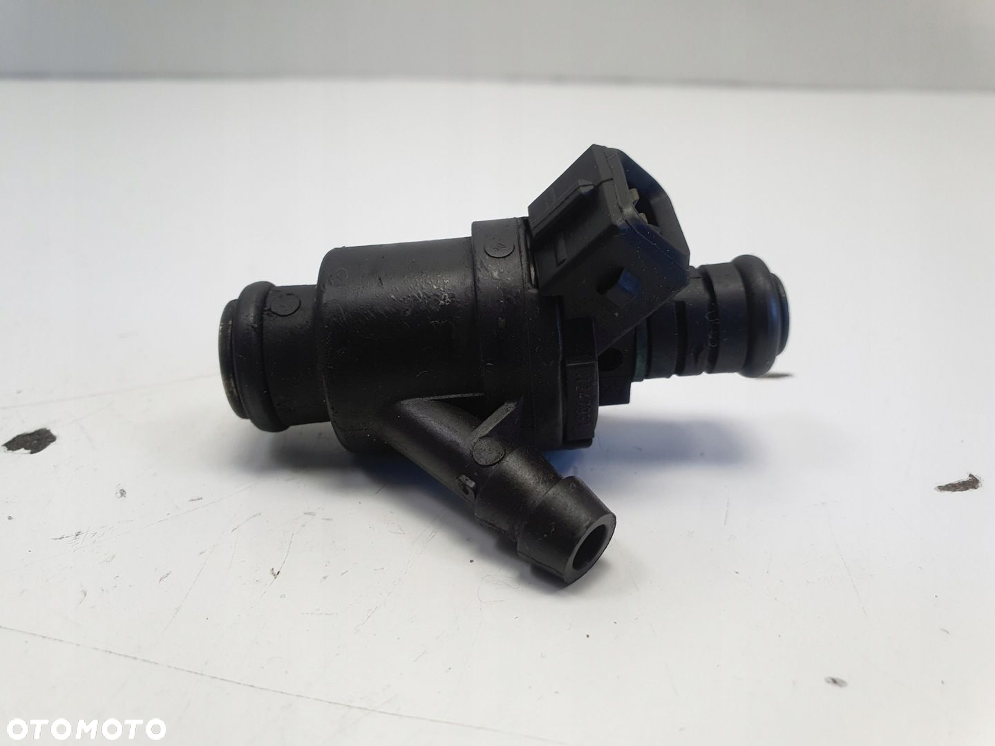 BMW E46 1.8 1.9 M43 WTRYSKIWACZ wtrysk D3768FA - 6