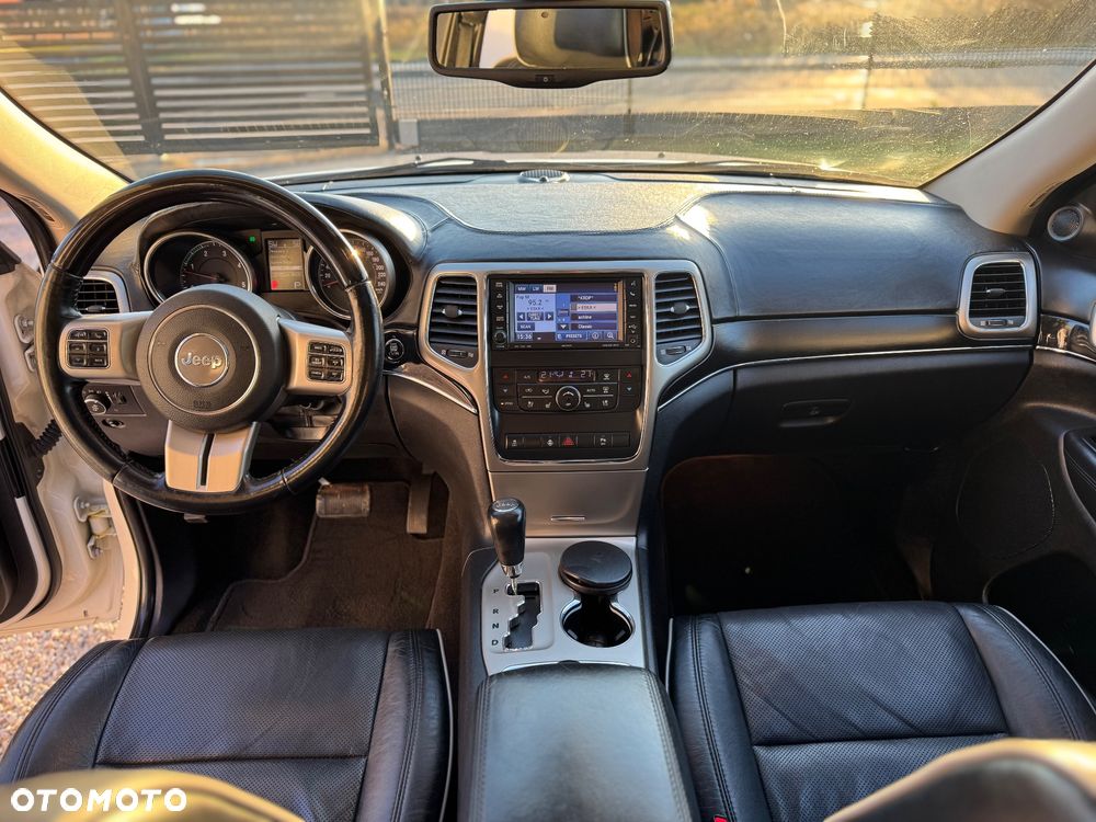 Jeep Grand Cherokee 3.0I CRD Overland Summit - 28