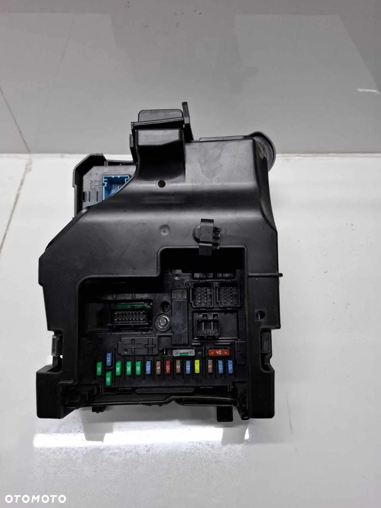 SKRZYNKA BEZPIECZNIKÓW OBUDOWA MODUŁ STEROWNIK SCUDO JUMPY EXPERT II 07- 1,6 hdi - 1