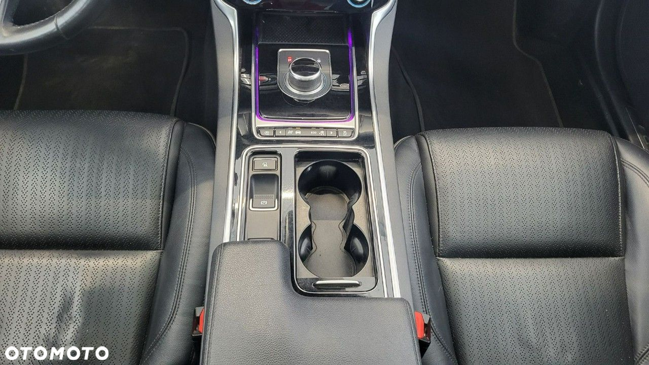 Jaguar XF 2.0 T Prestige - 19