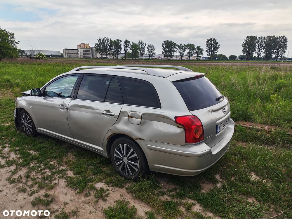 Toyota Avensis - 3
