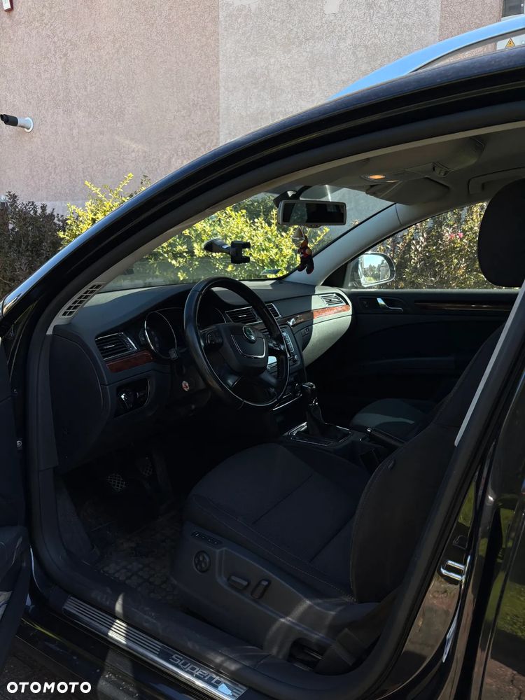 Skoda Superb 2.0 TDI Elegance - 11