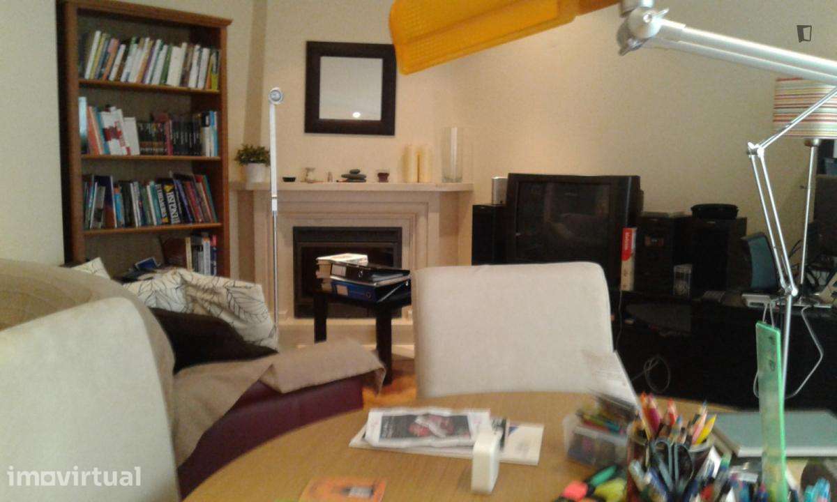 Apartamento com 1 quartos - localizado em Linda-a-Velha Lisbon - Grande imagem: 5/25