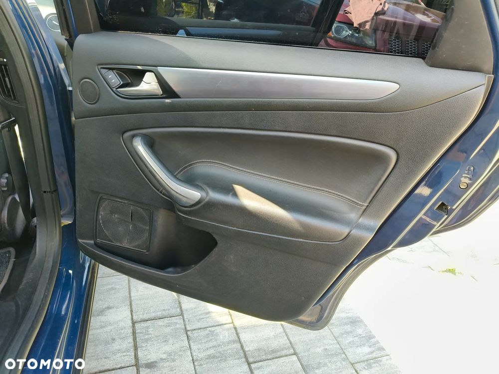 Ford Mondeo - 12
